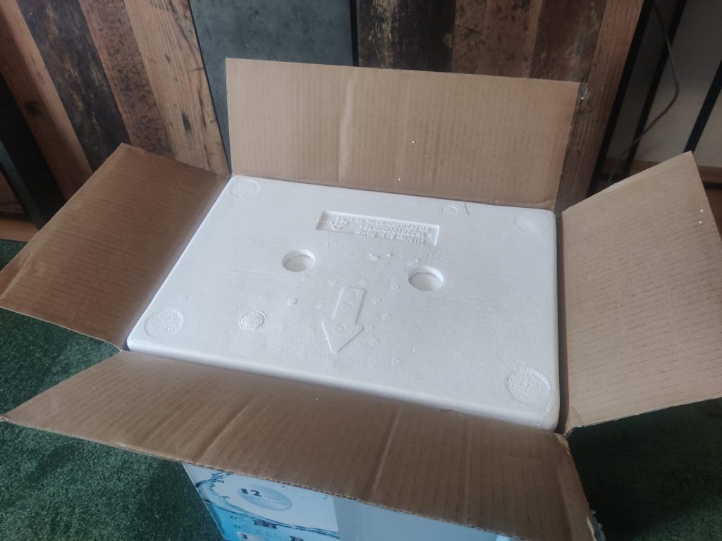 Comfee MDDN-12DEN7 Luftentfeuchter Verpackung von oben
