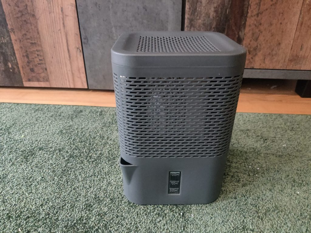 BonAura® AirOne Luftentfeuchter Wasserauslass und Wasserstandsanzeige