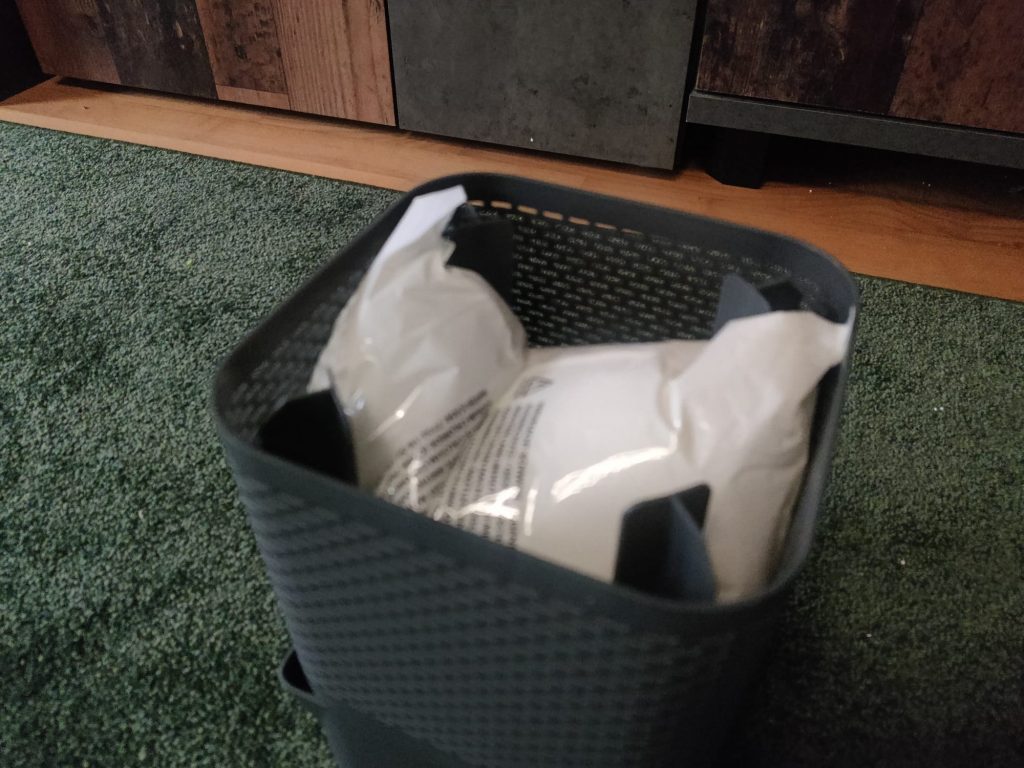BonAura® AirOne Luftentfeuchter mit Granulatbeutel
