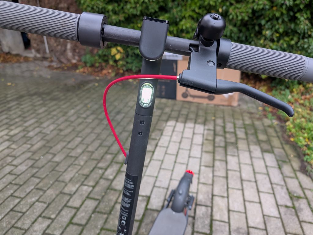 Xiaomi 4 Lite E-Scooter von vorne