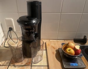 nutribullet NBJ500 Slow-Juicer Vorbereitung Apfeltest