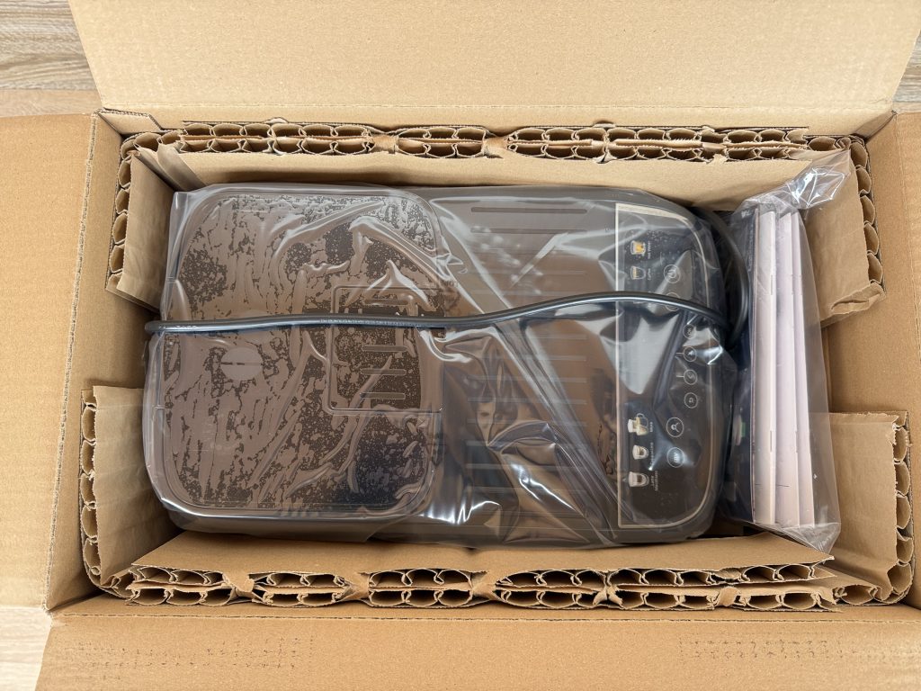 De'Longhi Magnifica Evo Next ECAM 310.60.B Kaffeevollautomat in der Verpackung