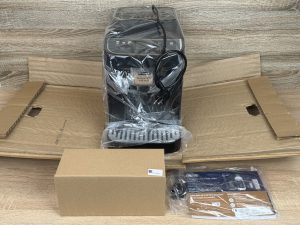De'Longhi Magnifica Evo Next ECAM 310.60.B Kaffeevollautomat ausgepackt 2