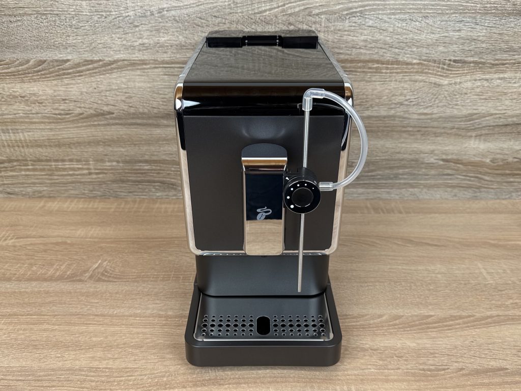 Tchibo Esperto Pro Kaffeevollautomat Vorderansicht
