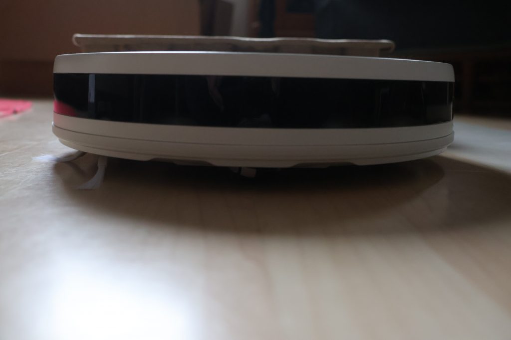 Xiaomi E12 Staubsauger-Roboter von vorn