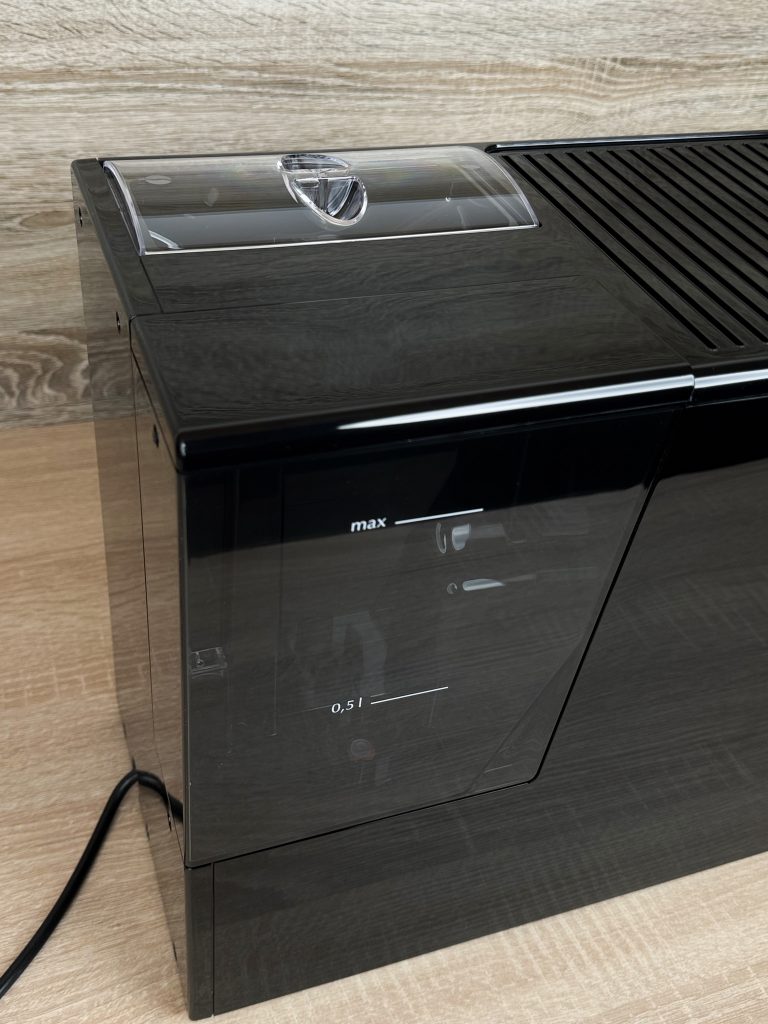 Melitta Solo E 950-222 Kaffeevollautomat Detail Wassertank 1
