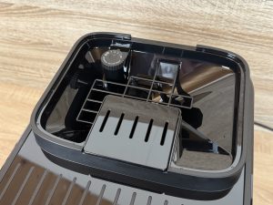 De'Longhi Magnifica Evo Next ECAM 310.60.B Kaffeevollautomat Detail Bohnenbehälter 2