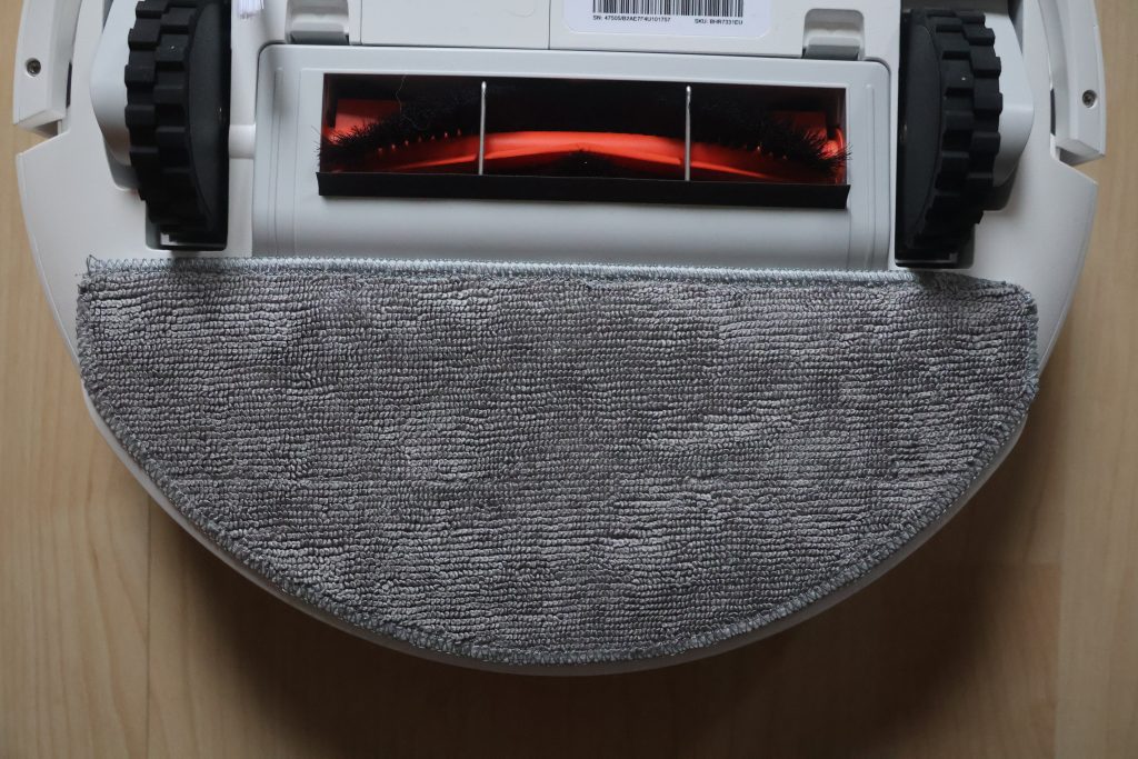 Xiaomi E12 Staubsauger-Roboter Mopp montiert