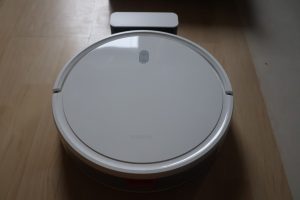 Xiaomi E12 Staubsauger-Roboter mit Station
