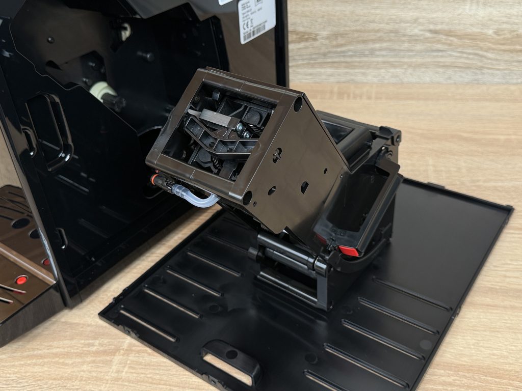 Melitta Solo E 950-222 Kaffeevollautomat entnommene Brüheinheit