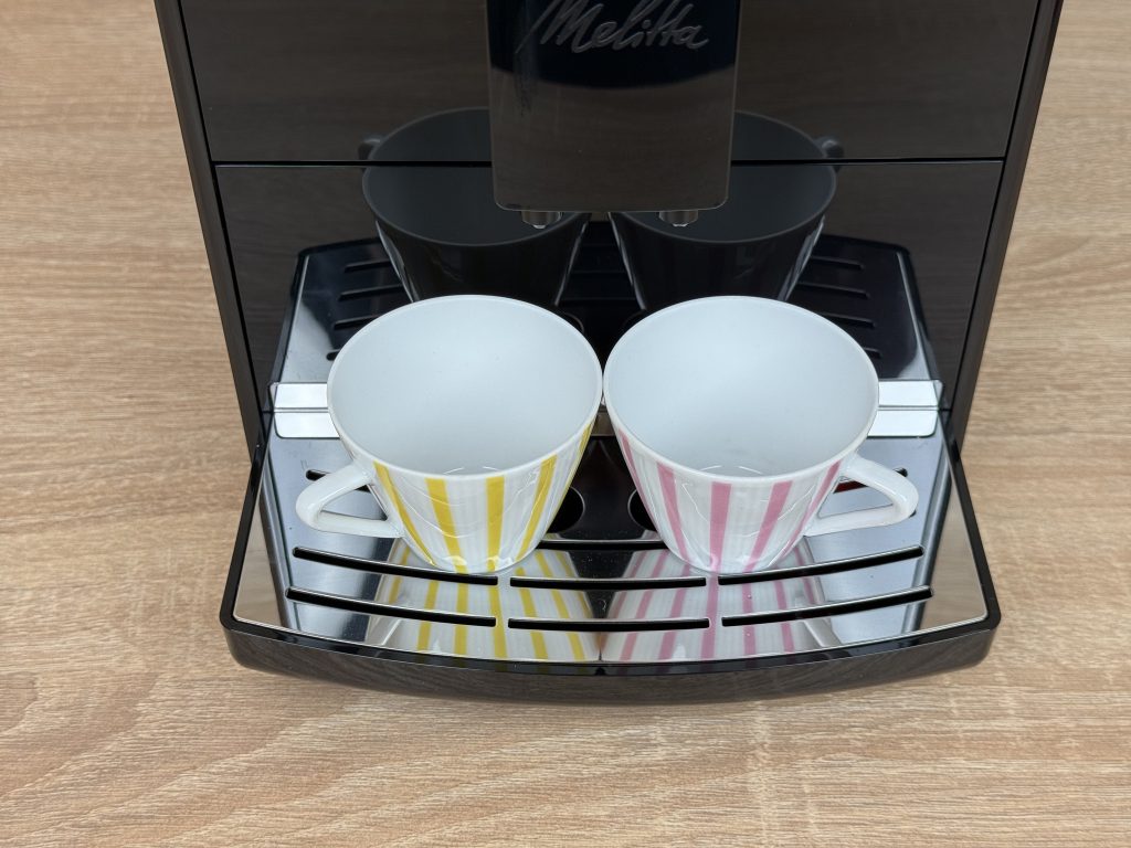 Melitta Solo E 950-222 Kaffeevollautomat mit Espresso-Tassen