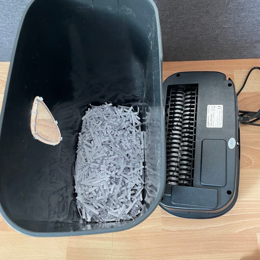 Amazon Basics Aktenvernichter nach dem Test