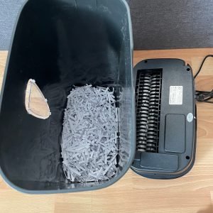 Amazon Basics Aktenvernichter nach dem Test