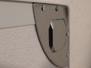 Aufhängung der Heidenfeld HF-HP 100-3 Infrarotheizung