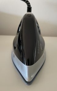 Clatronic® DBS 3749 Dampfbügelstation Handstück von vorne