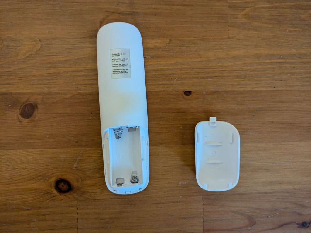 Fernbedienung der Beycold 900 Infrarotheizung von hinten