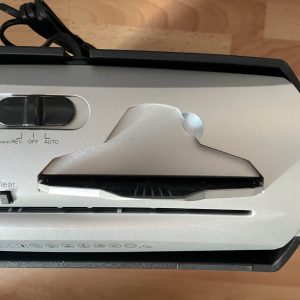 GENIE 245 CD Aktenvernichter CD-Schlitz geöffnet