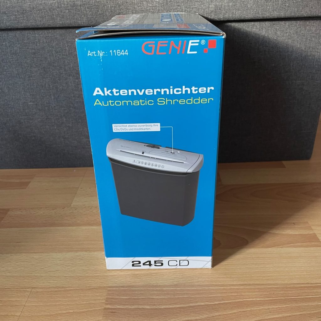 GENIE 245 CD Aktenvernichter Karton seitlich