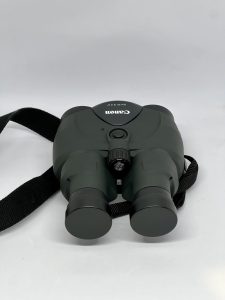 Canon 10x30 is II Fernglas