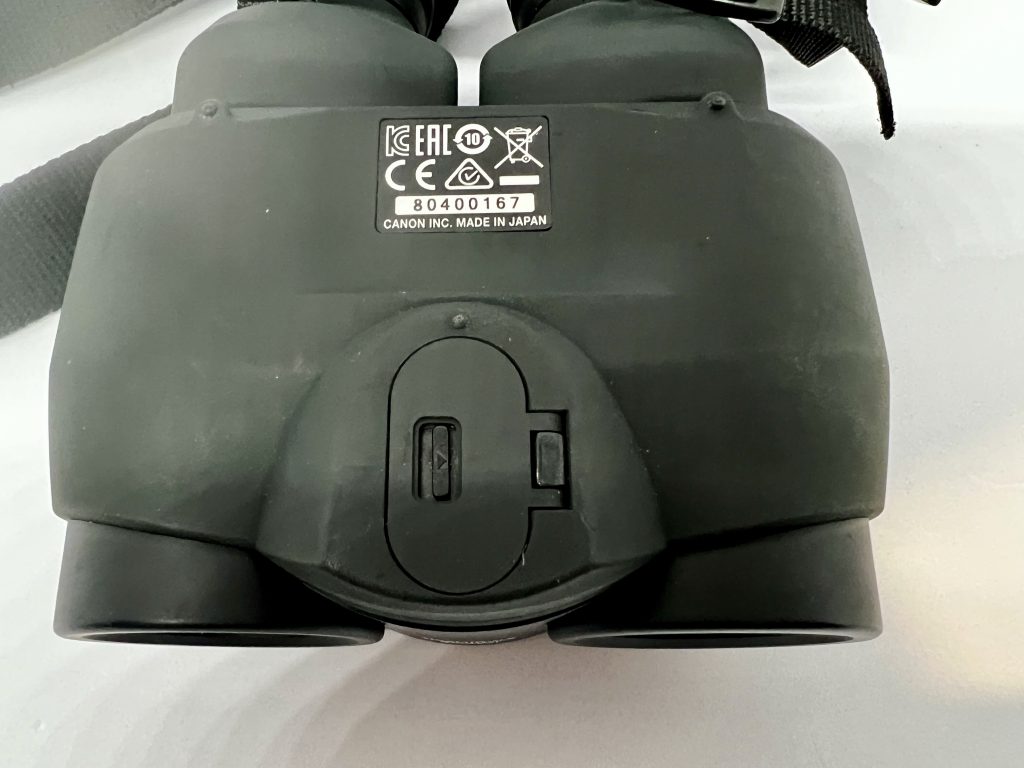 Canon 10x30 is II Fernglas