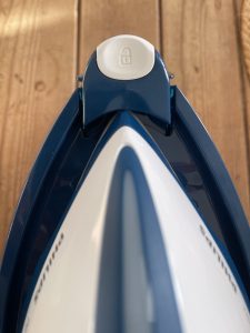 Philips PerfectCare Compact GC7844:20 Dampfbügelstation Transportverriegelung