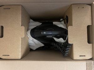 Rowenta Eco Steam Pro DG9610 Dampfbügelstation im geöffneten Karton