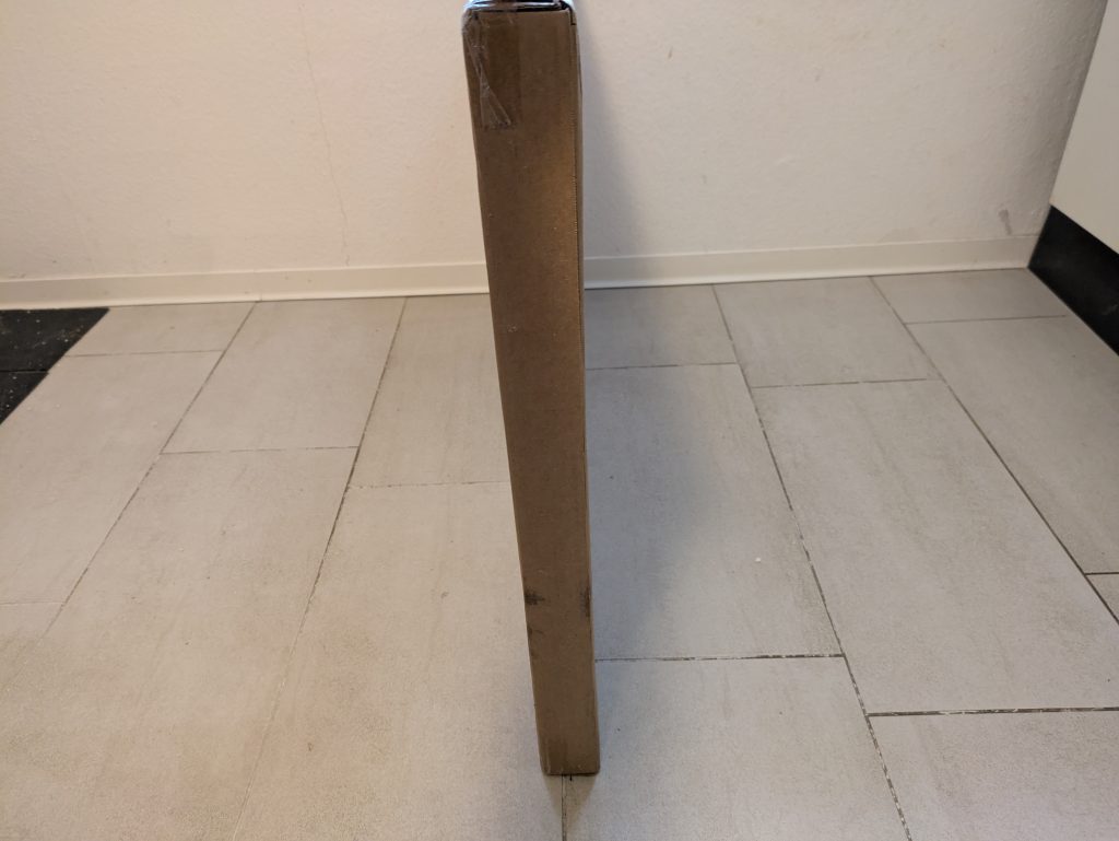 TROTEC TIH 500 S Infrarotheizung Verpackung von der Seite