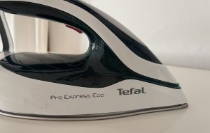 Tefal Pro Express Eco GV9E21E0 Dampfbügelstation Nahaufnahme Handstück