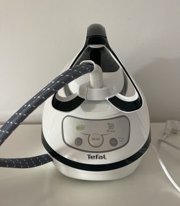 Tefal Pro Express Eco GV9E21E0 Dampfbügelstation von hinten