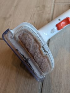 Uwant B200 SE Saugwischer nach dem Aufwischen des Ketchups