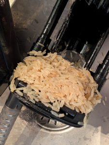 Uwant D100 Saugwischer Reis eingesaugt