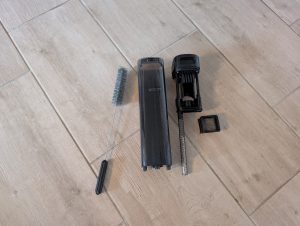 Uwant D100 Saugwischer Wassertank, Filter, Reinigungsbürste