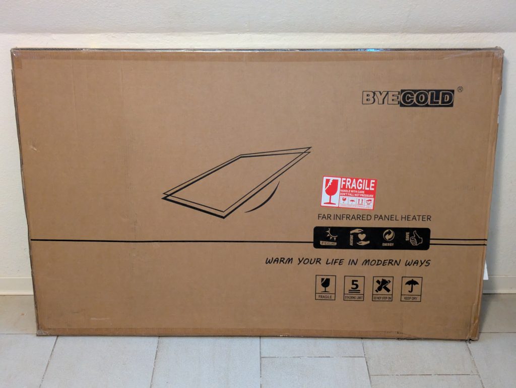 Verpackung der Beycold 900 Infrarotheizung von vorne