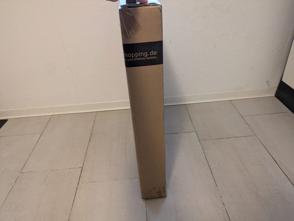 Verpackung der Kesser 350W Infrarotheizung von der Seite