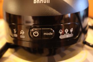 Braun CareStyle 5 IS5249BK Dampfbügelstation Bedienelemente