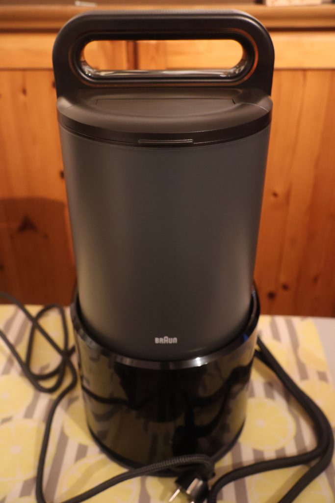 Braun CareStyle 9 IS 9090 Dampfbügelstation Rückseite