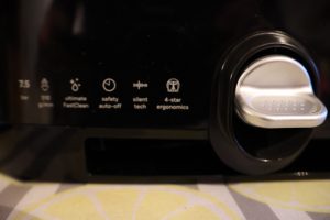 Braun CareStyle 5 IS5249BK Dampfbügelstation Ablassschraube