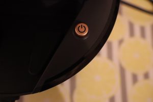 Braun CareStyle 9 IS 9090 Dampfbügelstation Betriebstaste