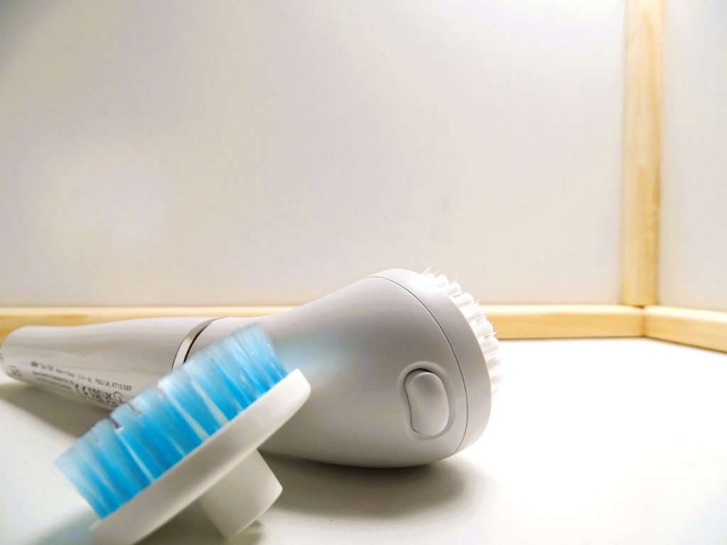 Braun Silk-épil 9 FaceSpa Entriegelungstaste