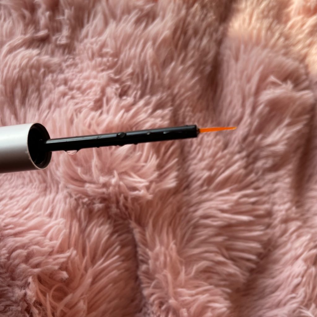 FQQF Wimpernserum Applikator