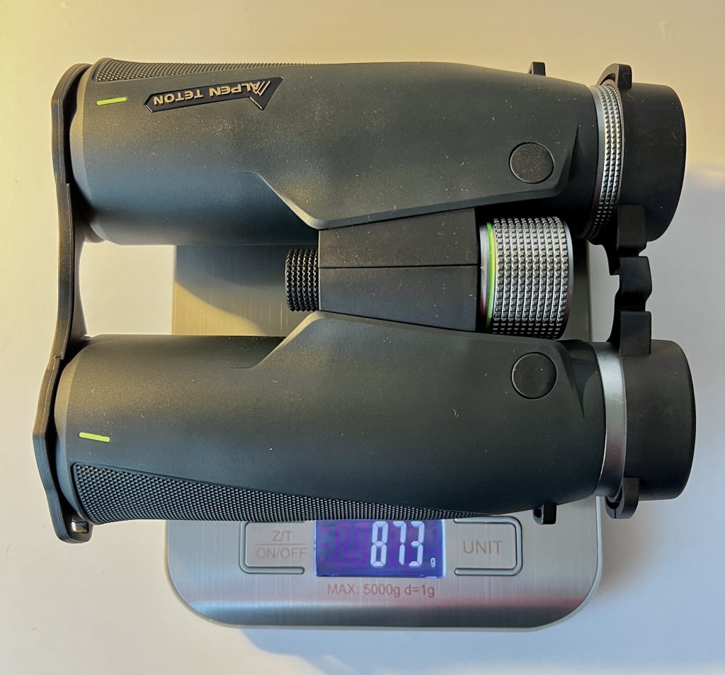 ALPEN Optics ALP121042 Teton 10x42 Fernglas auf der Waage