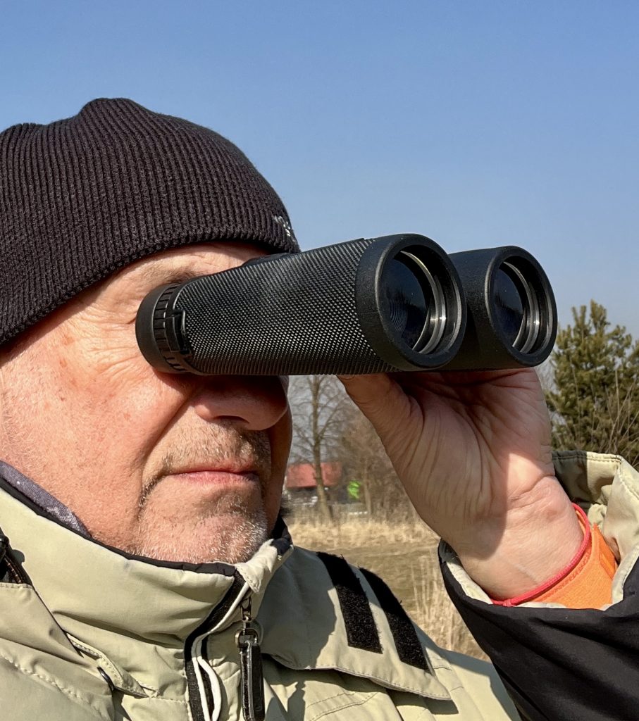 Kylietech 12x42 Fernglas im Einsatz