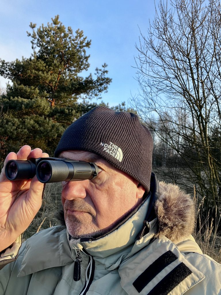 Leica Trinovid 10x25 BCA Fernglas im Einsatz
