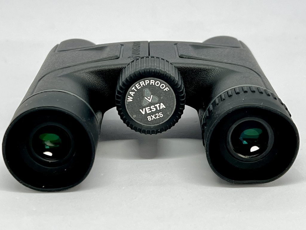 Vanguard Vesta 8250 Fernglas
