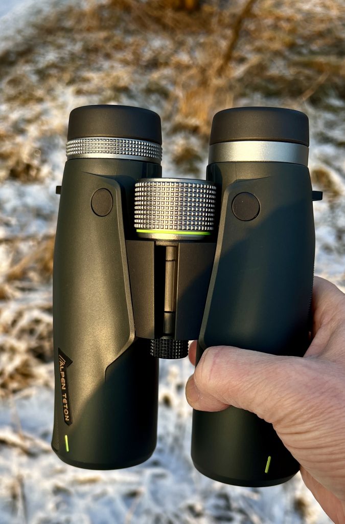 ALPEN Optics ALP121042 Teton 10x42 Fernglas im Einsatz