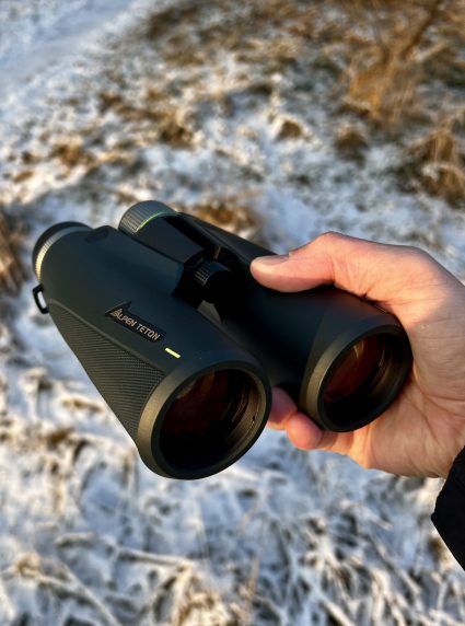 ALPEN Optics ALP121042 Teton 10x42 Fernglas im Einsatz