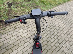 Lenker des Segway Ninebot ZT3 Pro D E-Scooters