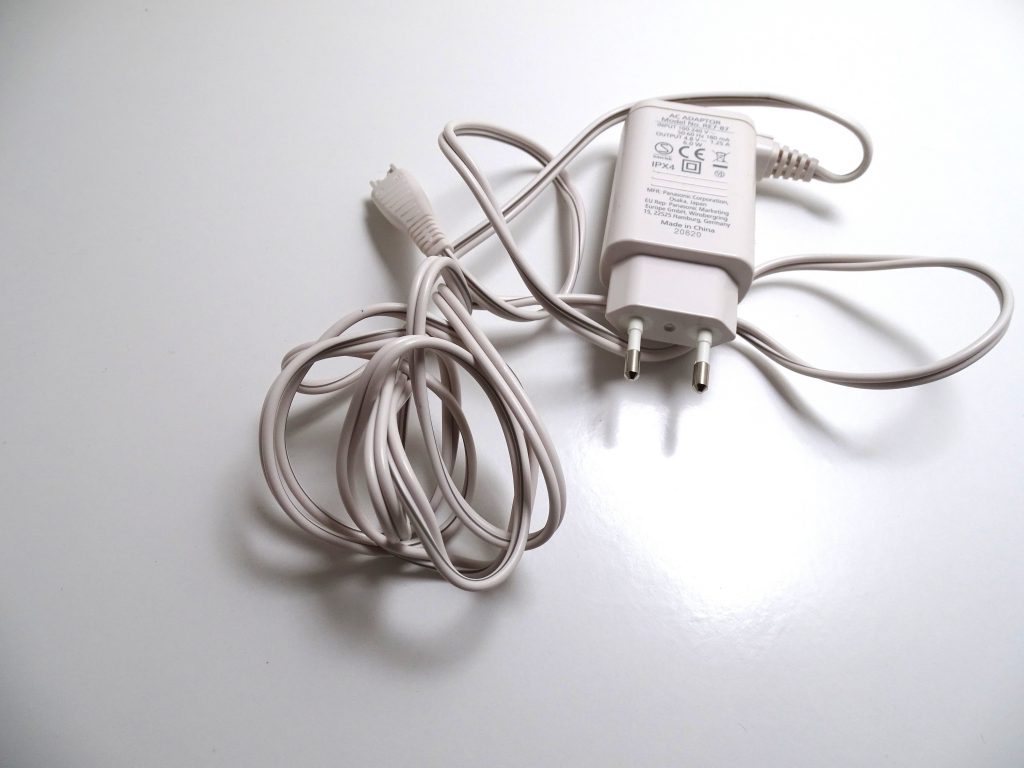 Panasonic ES-EY90-A503 Ladekabel
