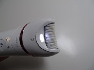Philips BRE74010 Epilierer Licht Stufe 1