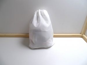 Philips BRE74010 Epilierer Tasche verschlossen